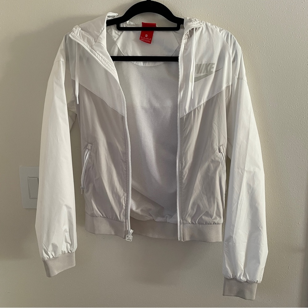 NWOT Nike Windrunner White Cream XS
